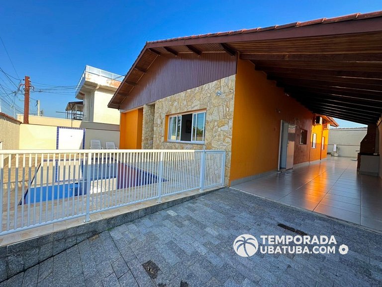 CASA2 - Belissima casa c/ piscina 5 suites ha 100m da orla.