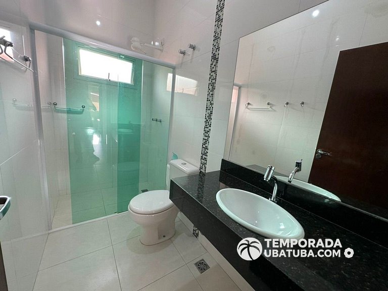 CASA2 - Belissima casa c/ piscina 5 suites ha 100m da orla.