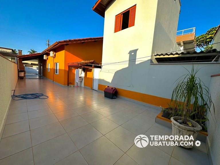 CASA2 - Belissima casa c/ piscina 5 suites ha 100m da orla.