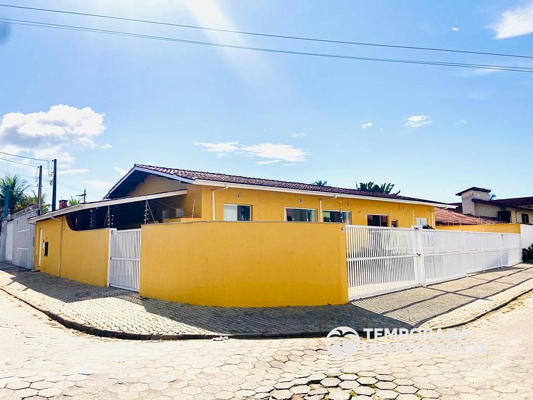 CASA4 - Linda casa c/ piscina 6 suites ha 150m da orla. Prai