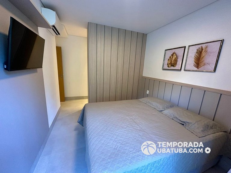 BAM209 – Apartamento frente mar com 2 dormitórios. Condomíni
