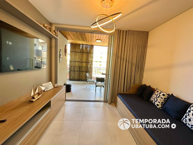 BAM310 – Apartamento frente mar com 2 dormitórios. Condomíni