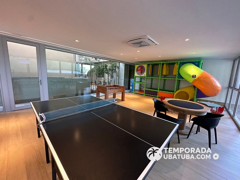 BAM310 – Apartamento frente mar com 2 dormitórios. Condomíni