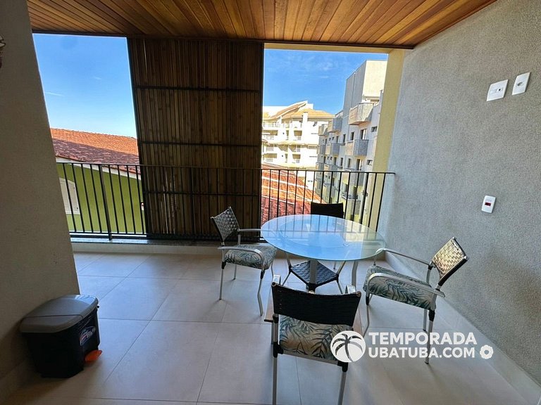 BAM310 – Apartamento frente mar com 2 dormitórios. Condomíni