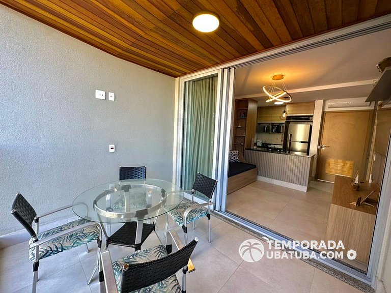 BAM310 – Apartamento frente mar com 2 dormitórios. Condomíni