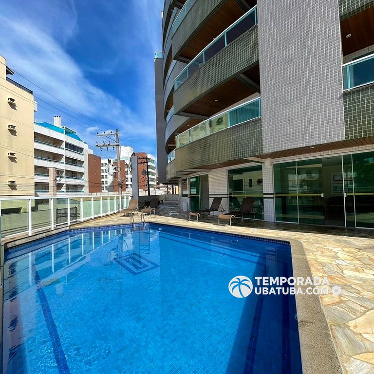 15GV – Apartamento 3 dormitórios c/ ar condicionado ha 80m d
