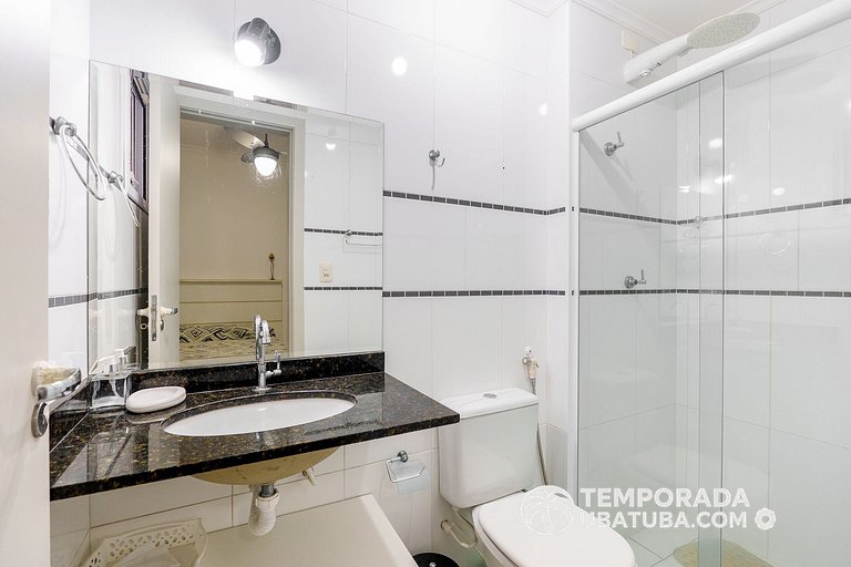 15GV – Apartamento 3 dormitórios c/ ar condicionado ha 80m d