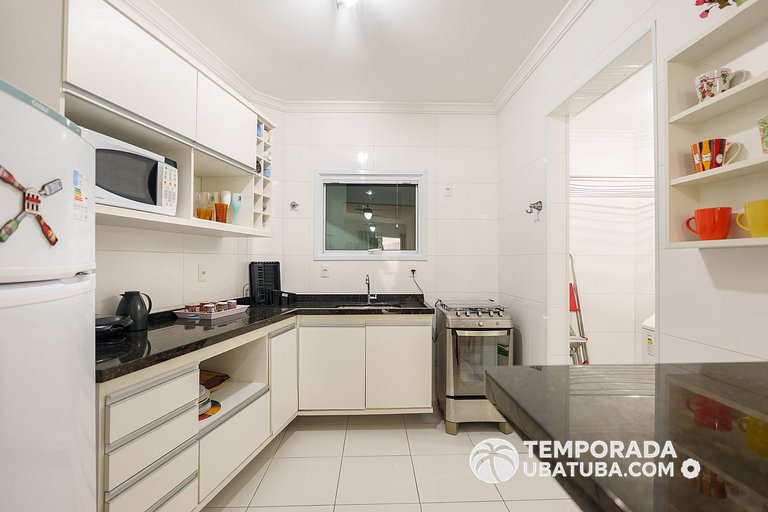 15GV – Apartamento 3 dormitórios c/ ar condicionado ha 80m d