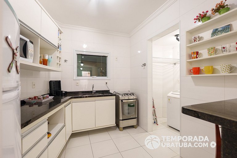 15GV – Apartamento 3 dormitórios c/ ar condicionado ha 80m d
