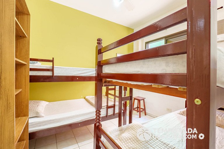 11E – Apto 2 dormitorios c/ ar condicionado e piscina semi o