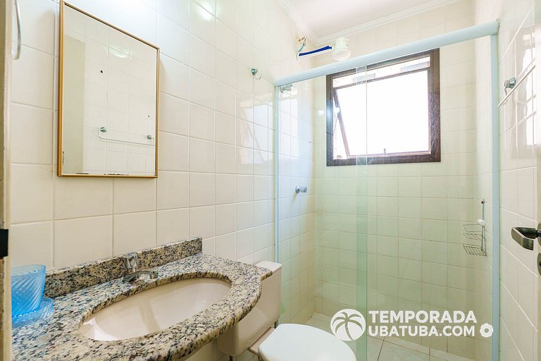 11E – Apto 2 dormitorios c/ ar condicionado e piscina semi o