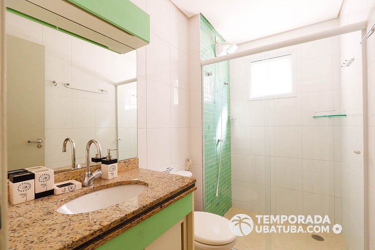 305P – Ap 3 dorms ate 10 pessoas ha 100m da Praia