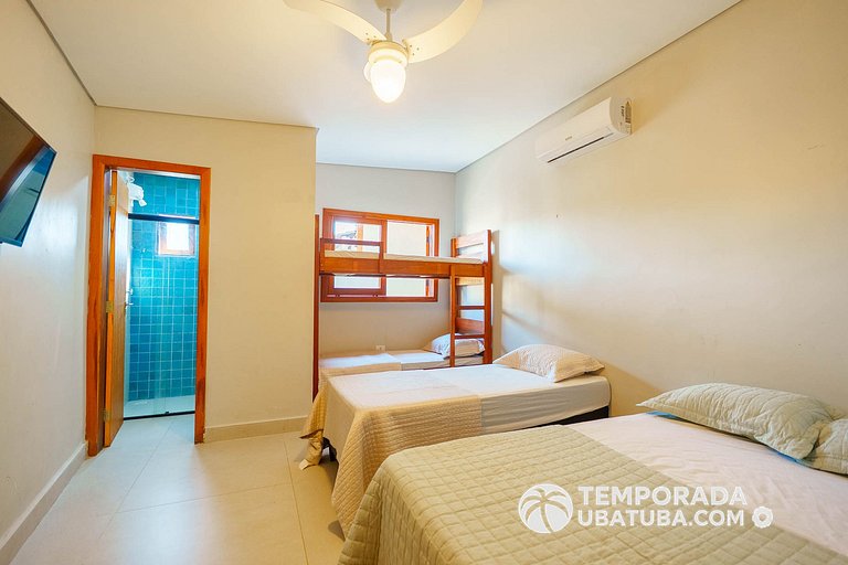 C10 - Casa de cinema 8 dorms 150m da Praia Grande