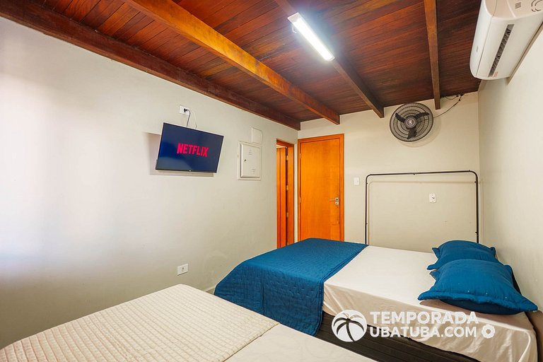 C10 - Casa de cinema 8 dorms 150m da Praia Grande