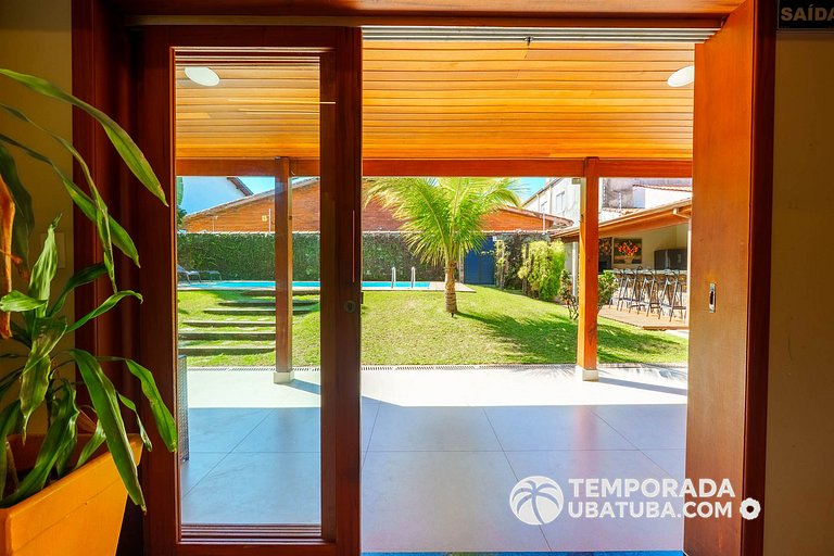 C10 - Casa de cinema 8 dorms 150m da Praia Grande