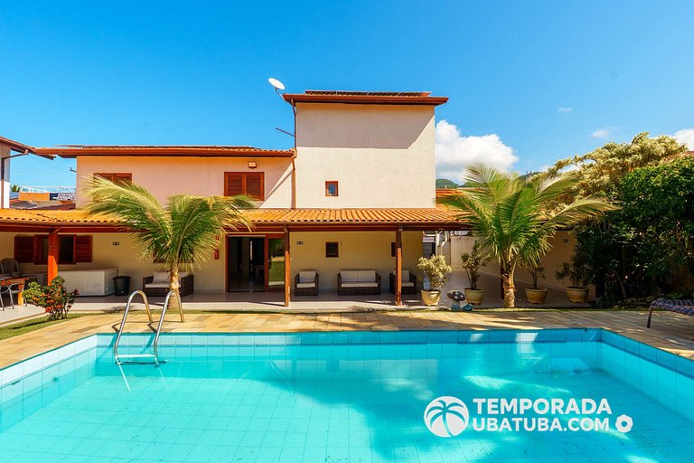 C10 - Casa de cinema 8 dorms 150m da Praia Grande