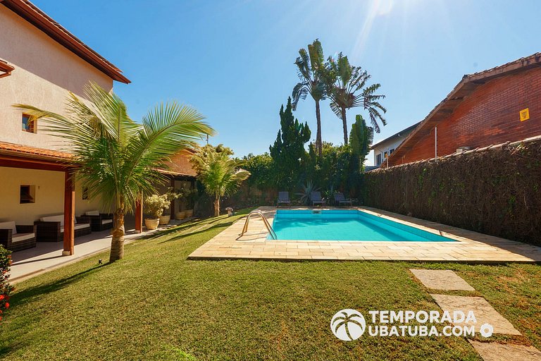C10 - Casa de cinema 8 dorms 150m da Praia Grande