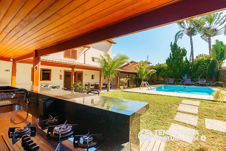 C10 - Casa de cinema 8 dorms 150m da Praia Grande