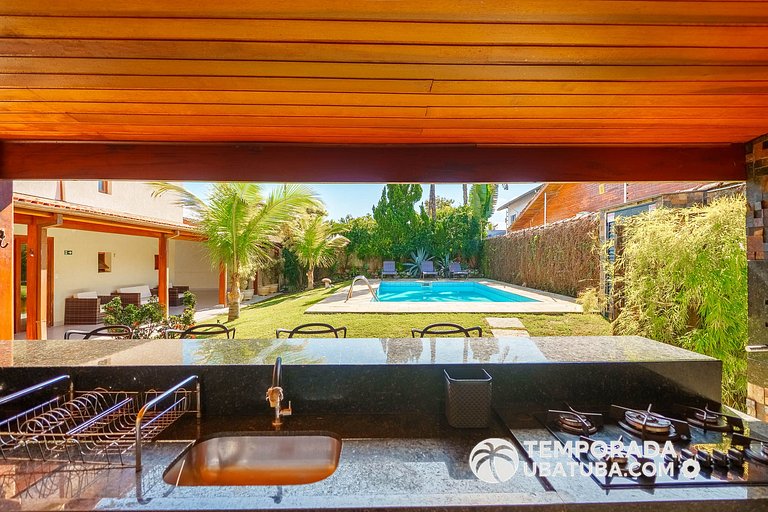 C10 - Casa de cinema 8 dorms 150m da Praia Grande