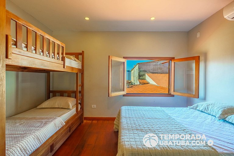 C10 - Casa de cinema 8 dorms 150m da Praia Grande