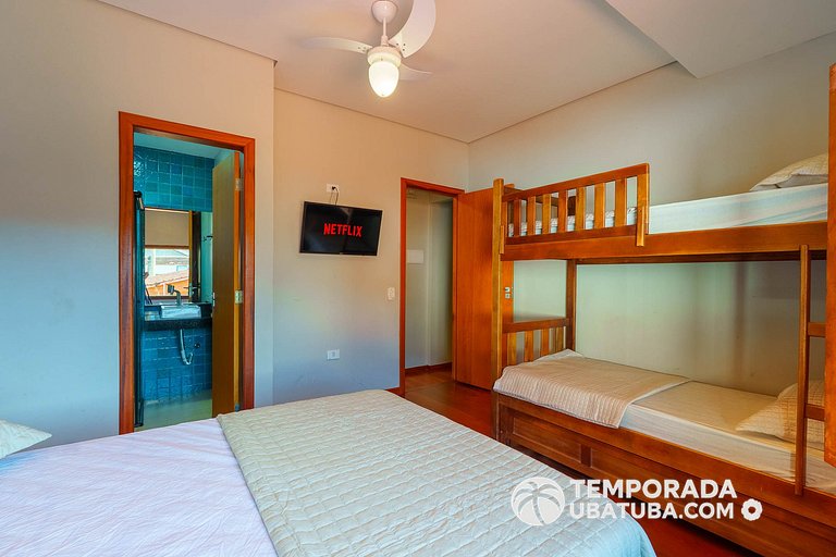 C10 - Casa de cinema 8 dorms 150m da Praia Grande
